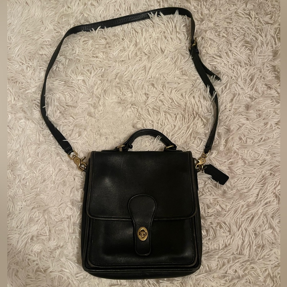 Coach Vintage Black Leather Station Purse